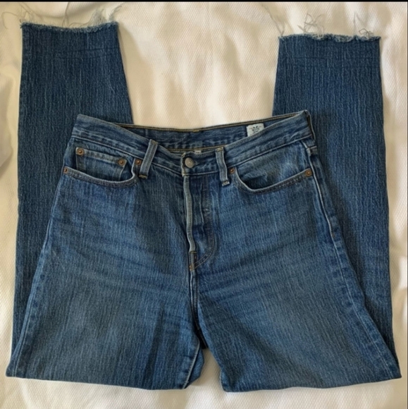 LEVIS high waist, medium wash- White oak denim size 28 - Picture 3 of 6